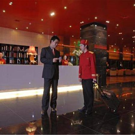 Gloria Plaza Hotel Kangqiao Shanghai Interior foto