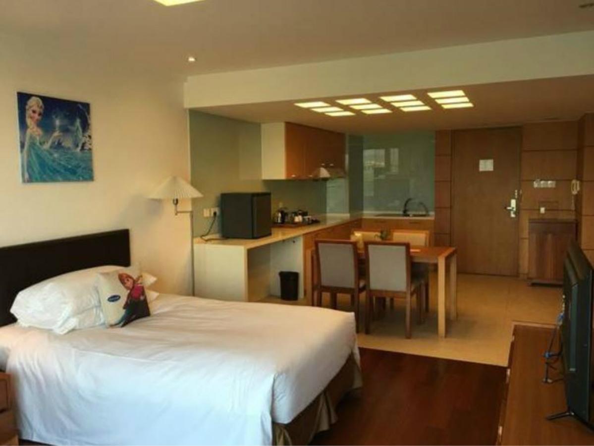 Gloria Plaza Hotel Kangqiao Shanghai Exterior foto