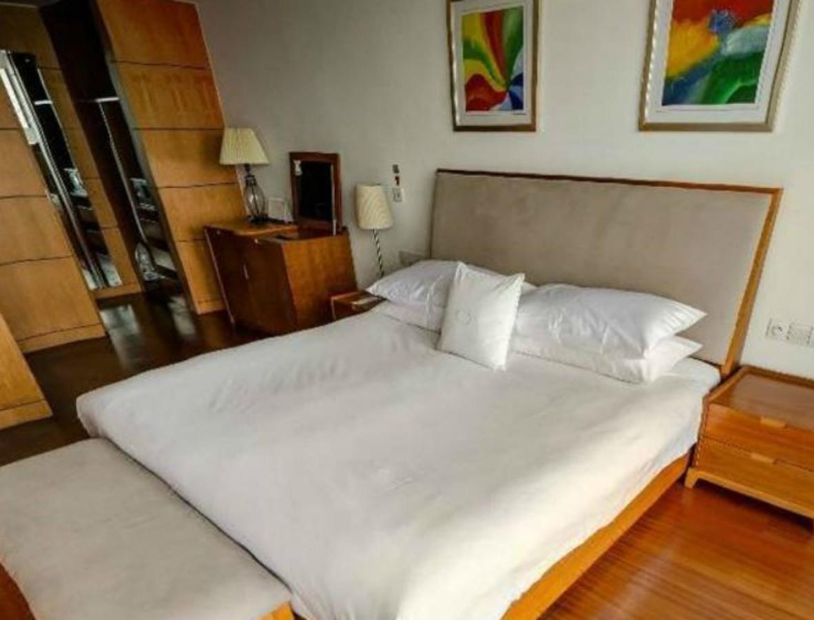 Gloria Plaza Hotel Kangqiao Shanghai Exterior foto