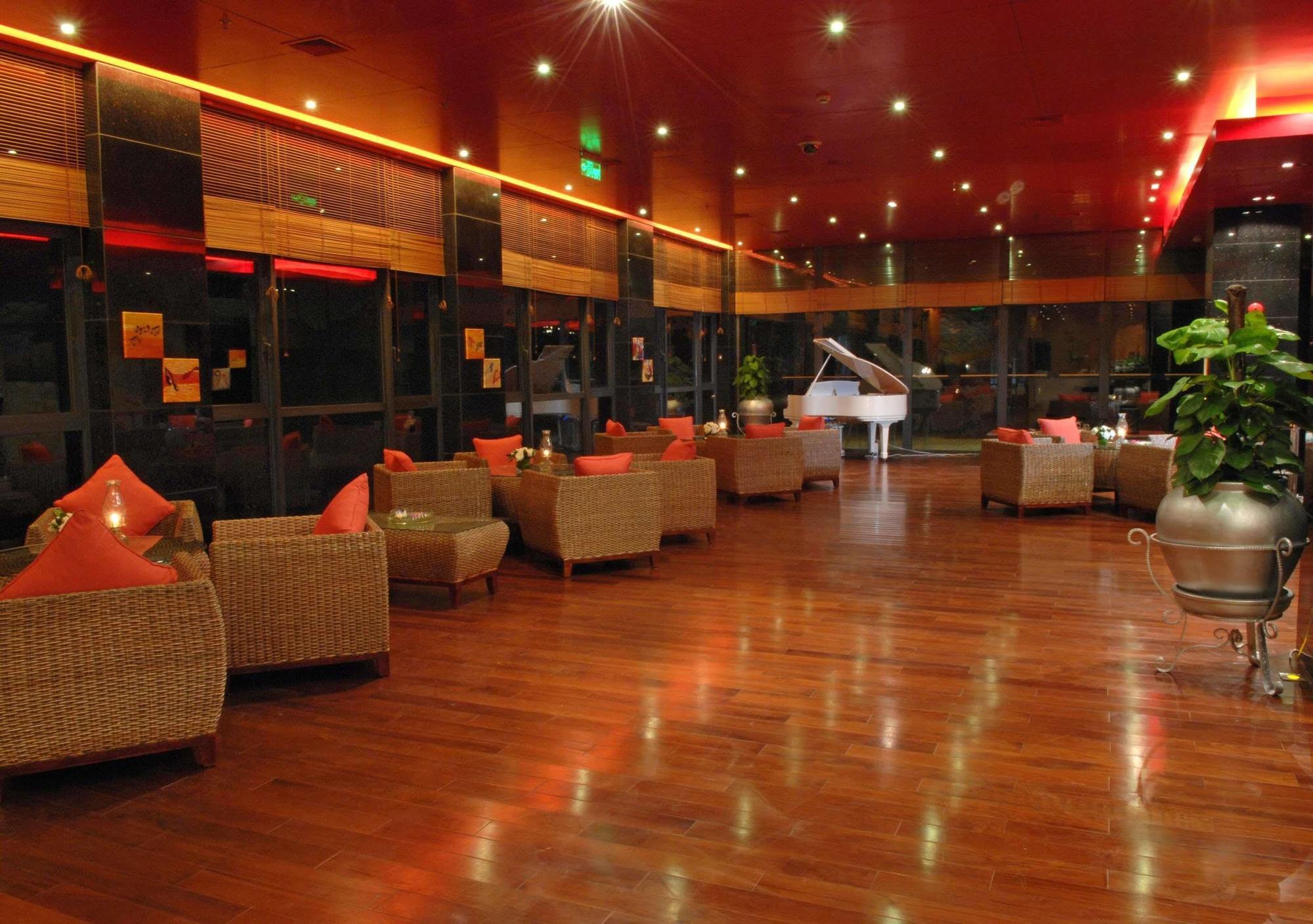 Gloria Plaza Hotel Kangqiao Shanghai Restaurant foto